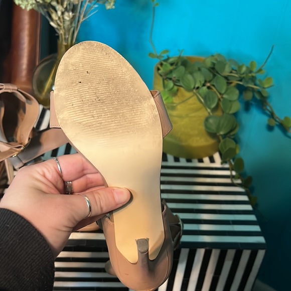 Steve Madden Mysterii Heels -Tan/Nude - Picture 4 of 5